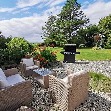 Cosy, Coastal Retreat With A Large Garden Villa Monreith Bagian luar foto