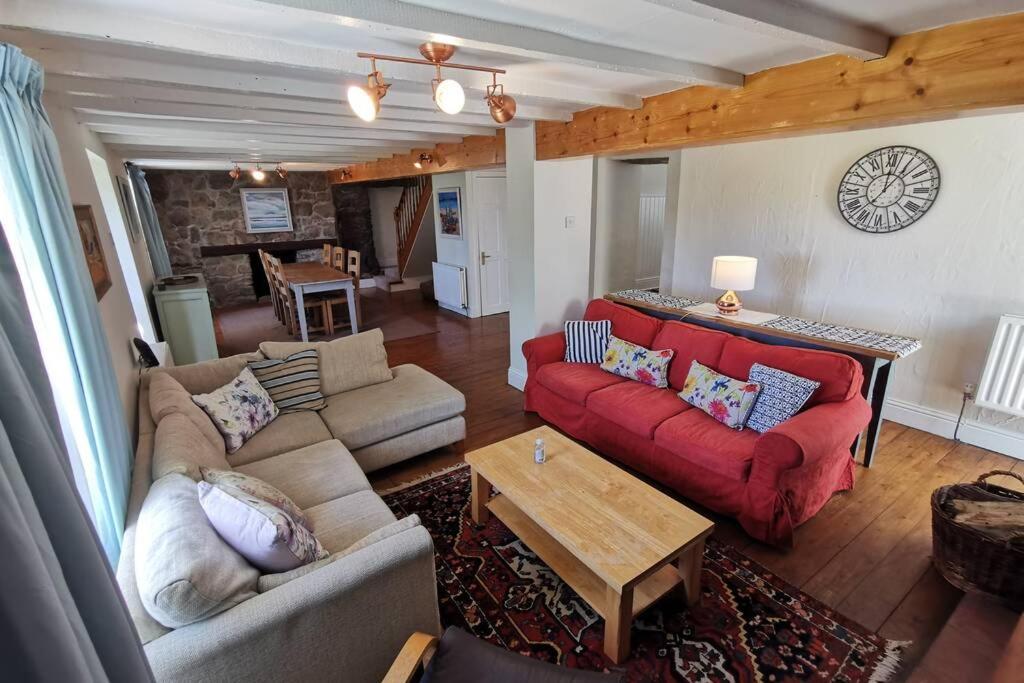 Cosy, Coastal Retreat With A Large Garden Villa Monreith Bagian luar foto